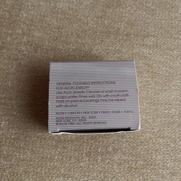 VINTAGE (1988) AVON GILDED LACE NECKLACE 17”-19” - Picture 3 of 3